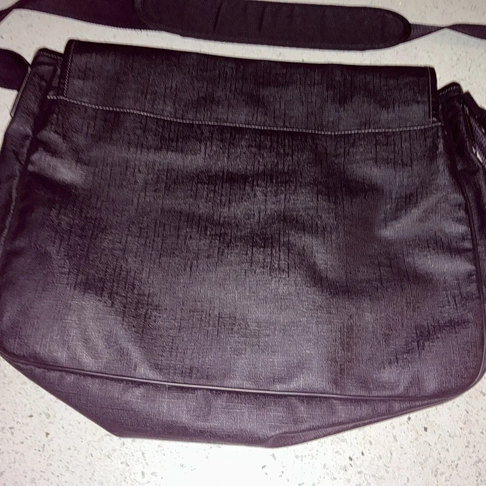 100% AUTH GUCCI INTERLOCKING GG‎ BLACK CANVAS SHOULDER CROSSBODY BIG BAG LAPTOP